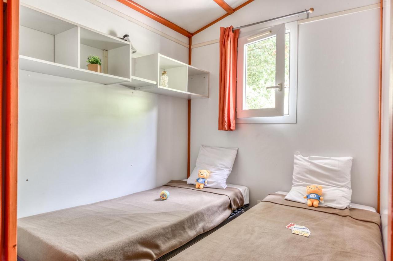 Отель Camping Maeva Escapades Le Domaine Du Cedre Rivieres  Экстерьер фото